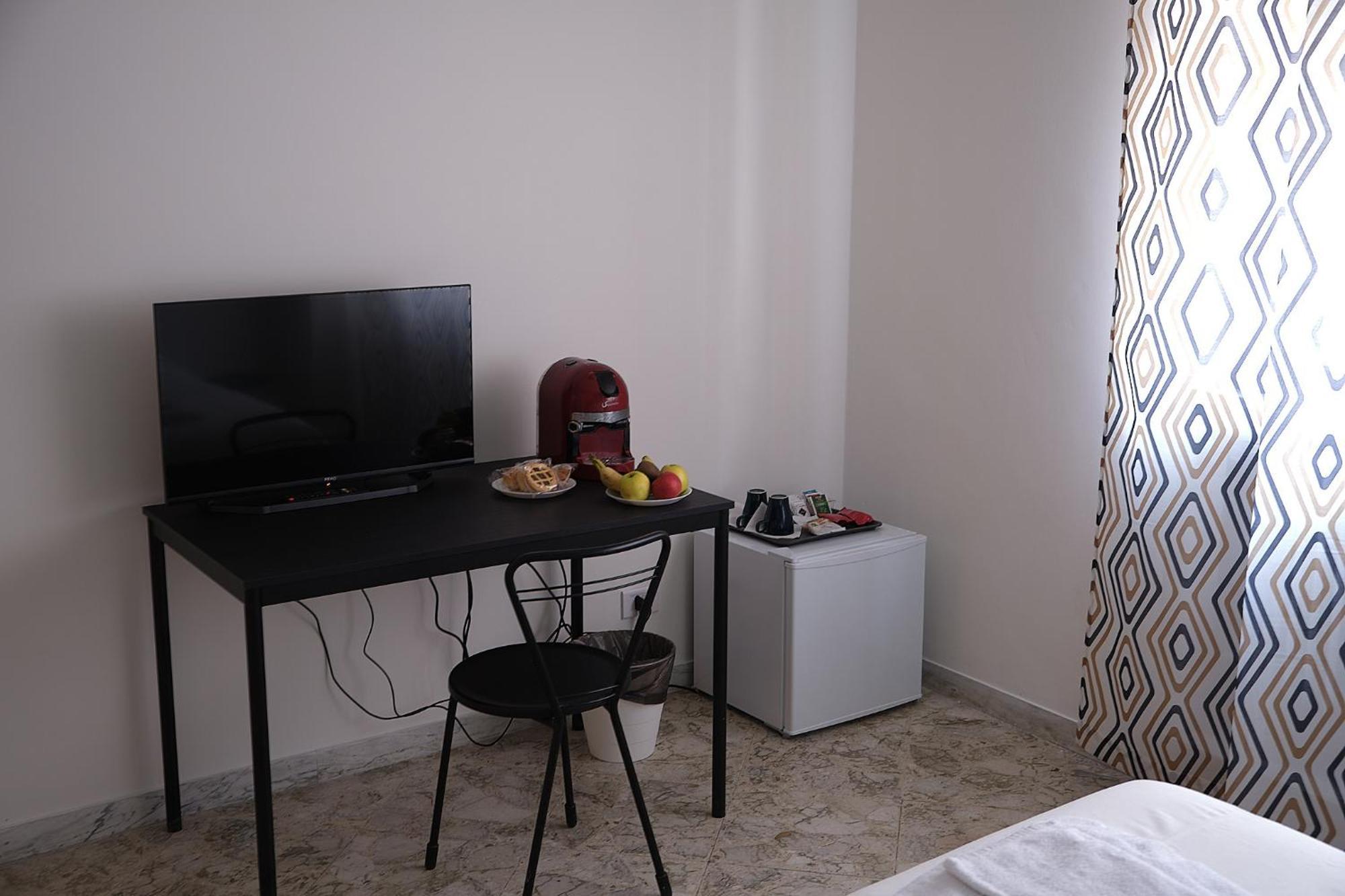 Kamila Guest House Bari Zimmer foto