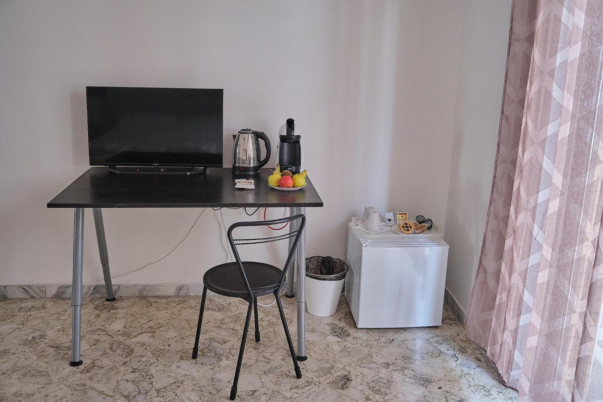 Kamila Guest House Bari Zimmer foto